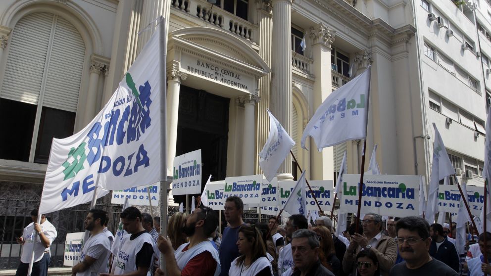 El miércoles a las 10 nueva audiencia para la discusión paritaria de la AB