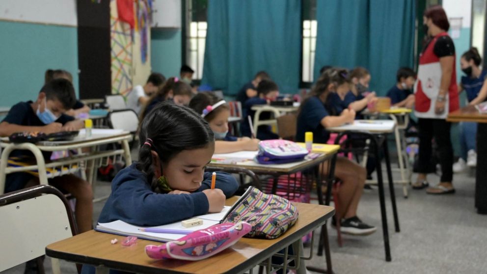 Este lunes inician las clases 2023 en algunas provincias de Argentina