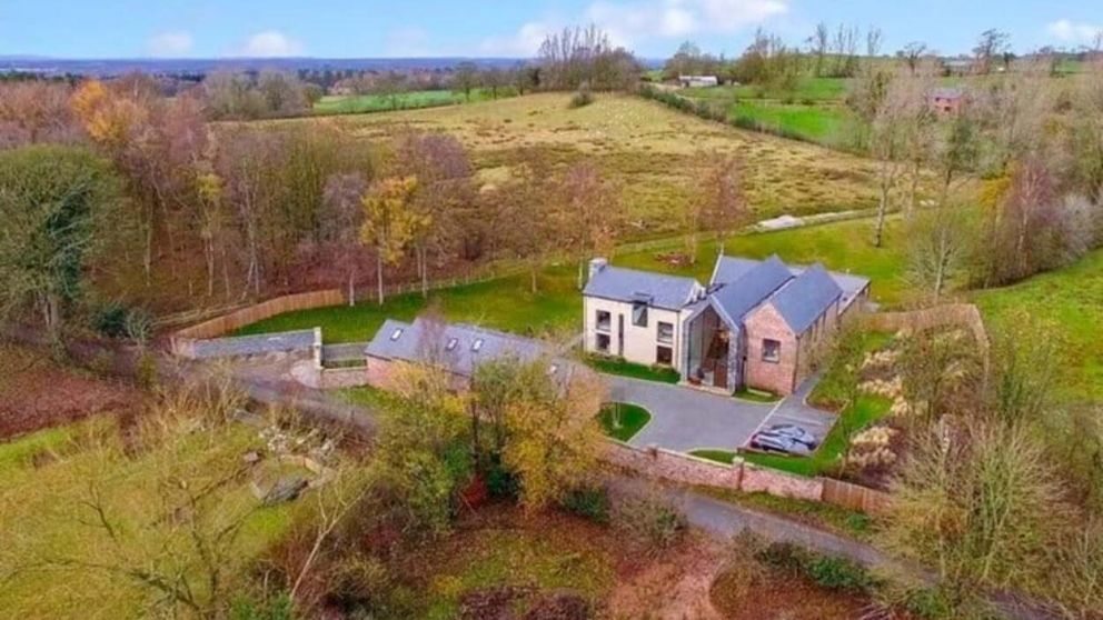 La mansión de Cristiano en Inglaterra está rodeada de campos y bosques