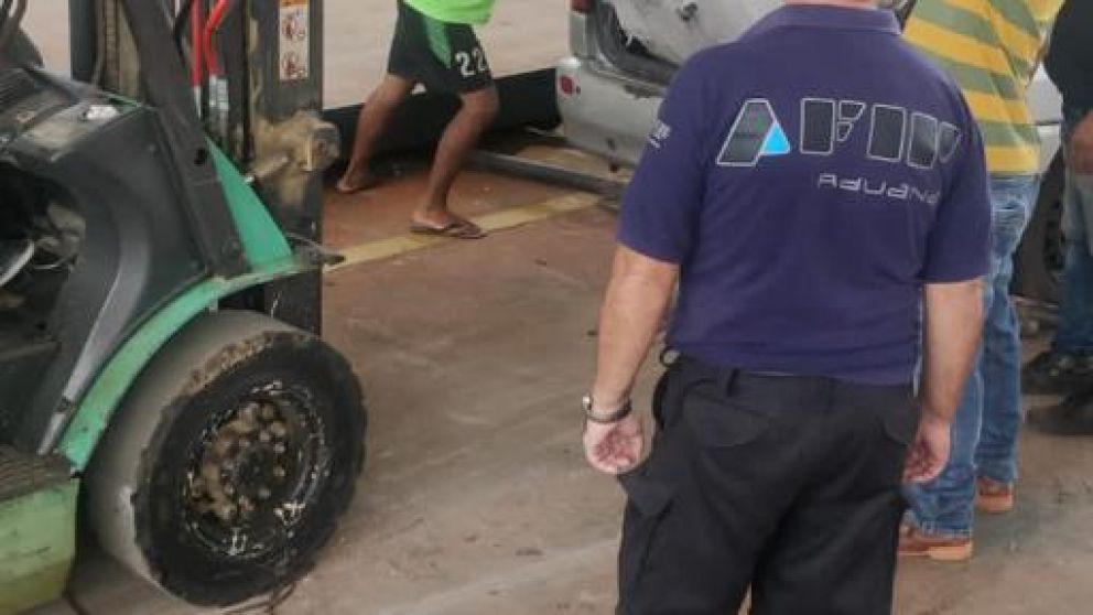 Caravana de metal: la Aduana detuvo una maniobra coordinada de contrabando de plomo y cobre