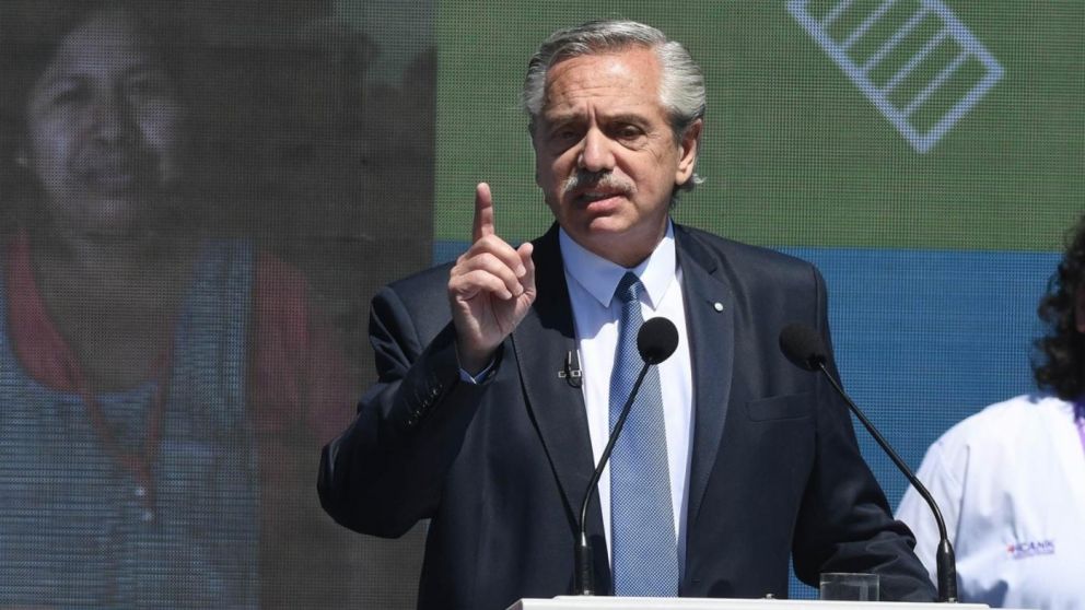 Alberto Fernández viaja a la Antártida para "reafirmar el carácter bicontinental" de la Argentina