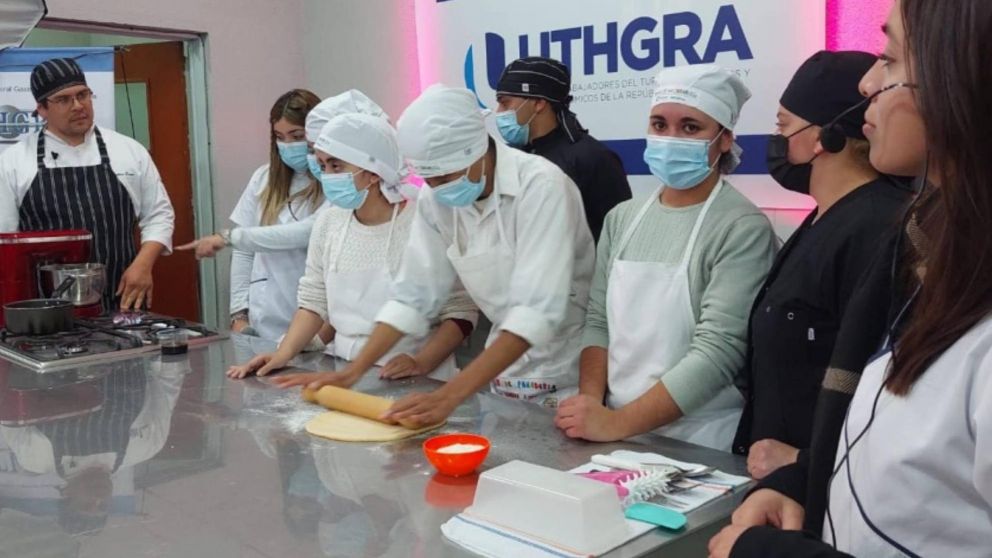 "Se hizo justicia": comunicado de prensa de la Unión de Trabajadores del Turismo, Hoteleros y Gastronómicos de Argentina.
