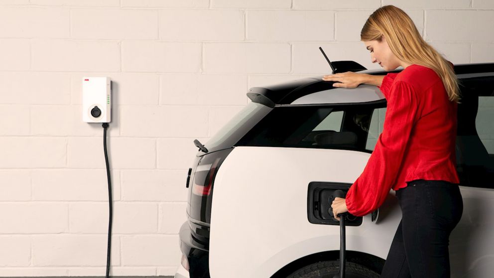 El año pasado, se vendieron 7.850 autos eléctricos, 33% más que en 2021