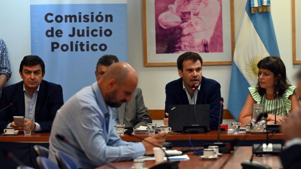 Los bloques de la oposición votaron en contra de la apertura del proceso