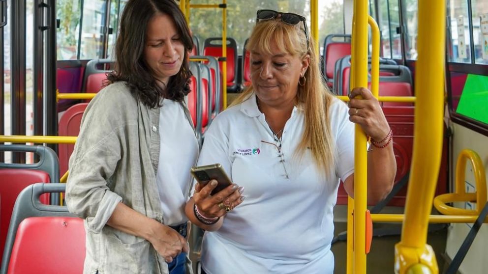 Vicente López instaló WiFi gratis en todas las unidades del Transporte Bicentenario