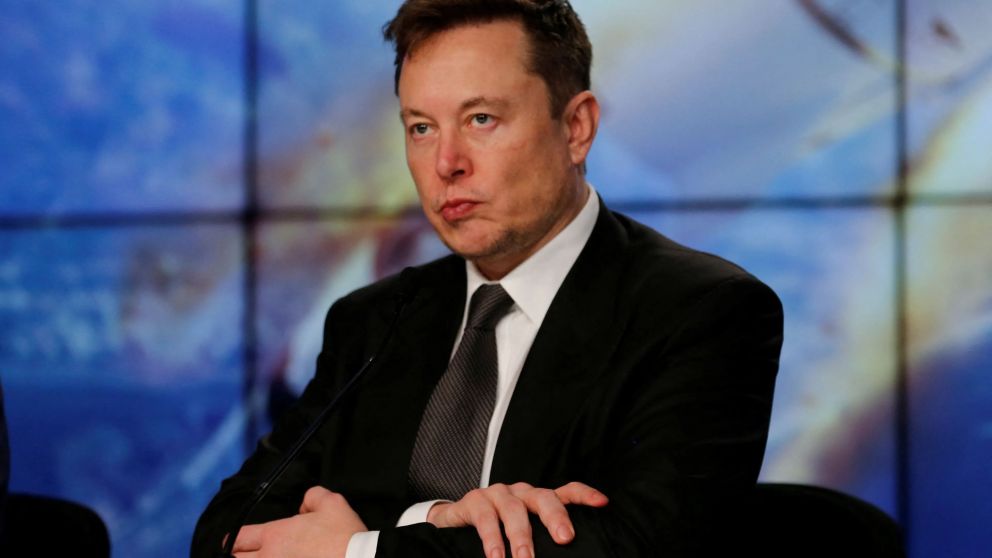 Elon Musk necesita de más trabajo, pero despidió a la mitad de la plantilla de Twitter