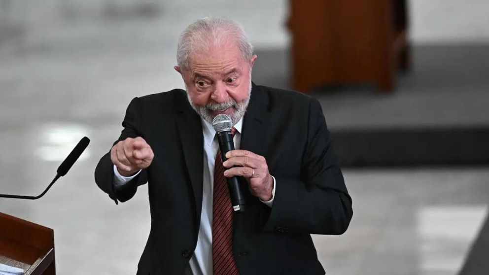 "Vamos a cambiar la política tributaria para que el pobre pueda estar en el presupuesto y el rico en el impuesto de la renta"