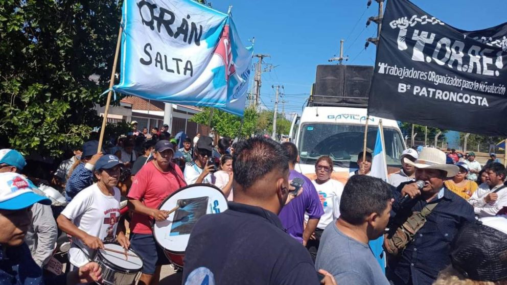 Salta: usuarios exigen a la Gobernación que frenen los aumentos de luz.