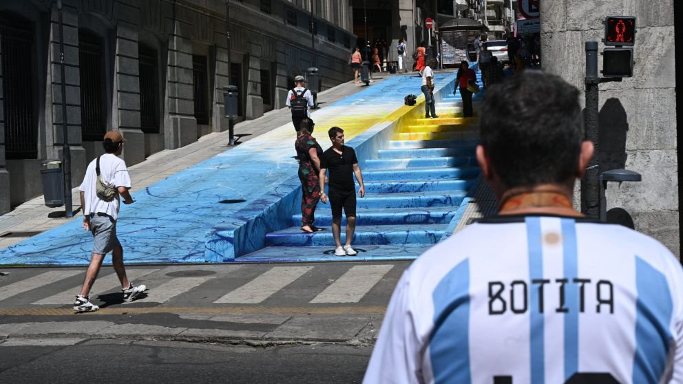 Una escalinata para la Scaloneta en el microcentro