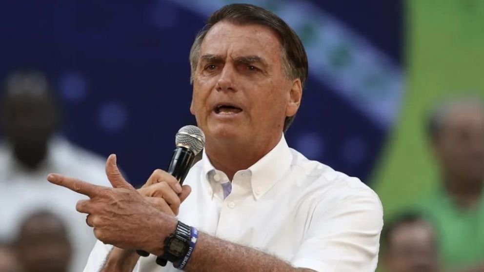 Tras la asunción de Lula, Bolsonaro perdió el fuero privilegiado, por lo que puede ser arrestado