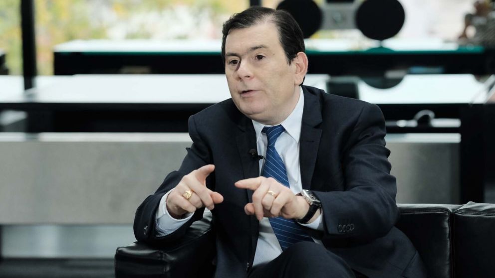 Gerardo Zamora denunció al vocero de Rosatti por tráfico de influencias