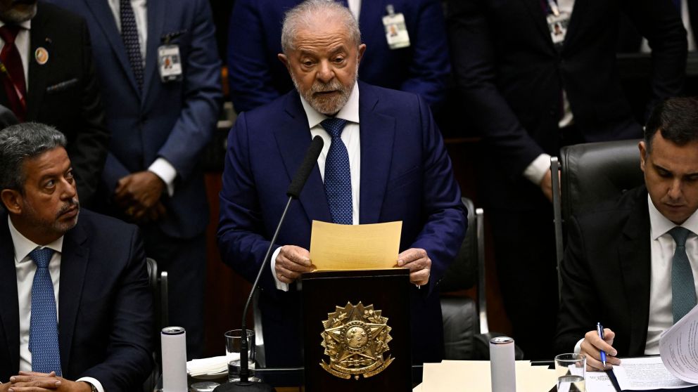 Lula se comprometió a "reconstruir el país y hacer de nuevo un Brasil de todos y para todos",