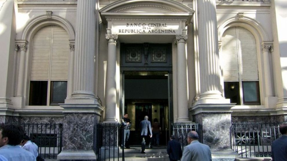 La acumulación de reservas cumplió con la meta pactada con el FMI