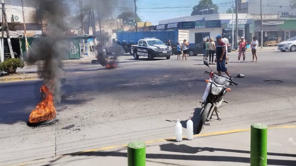 La falta de agua recrudece en José C Paz.