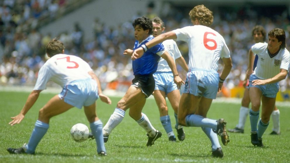 La camiseta de Diego Maradona se subastó a casi nueve millones de dólares