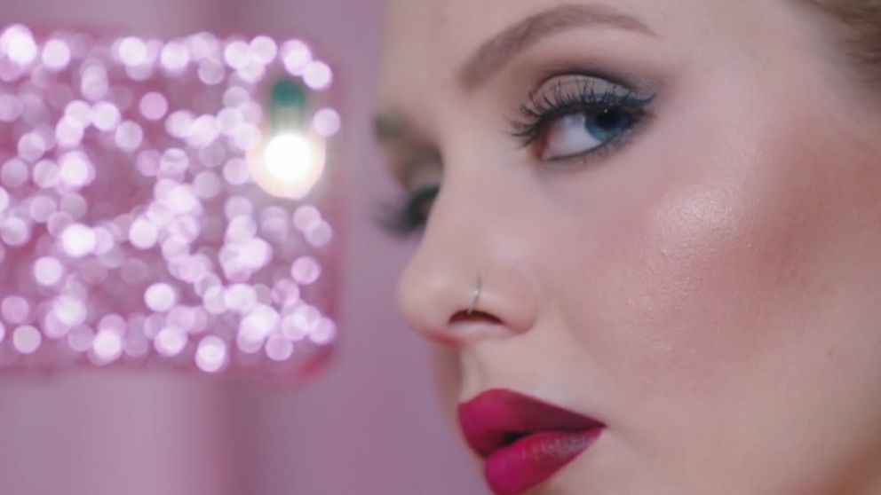 Pleasure, una de las mejores y más escondidas películas del año