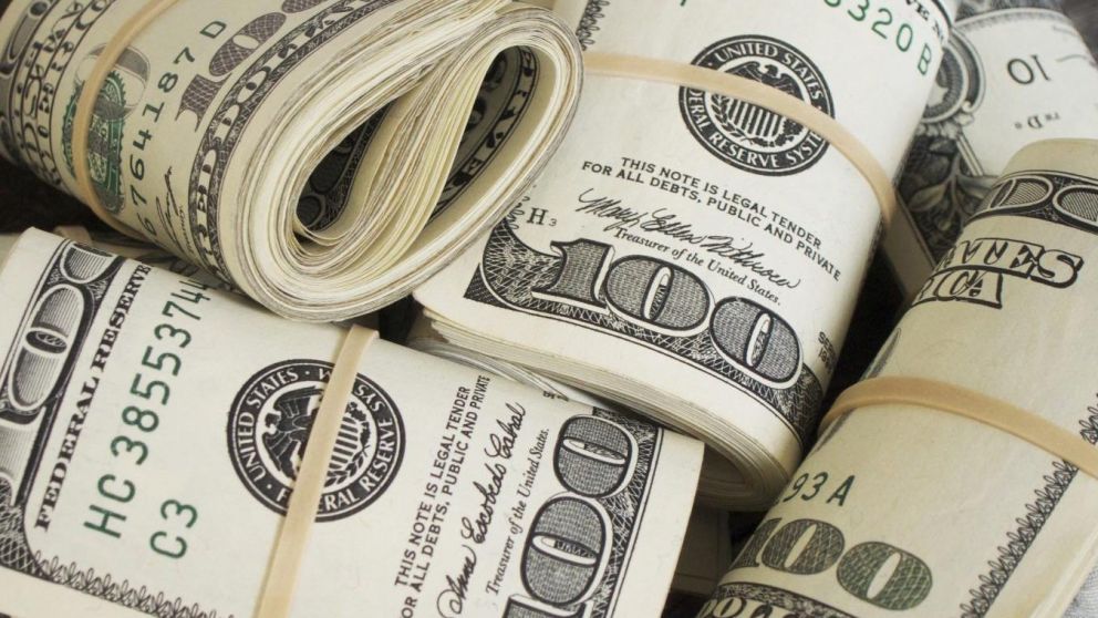 El dólar comienza la última ruda de la semana en calma