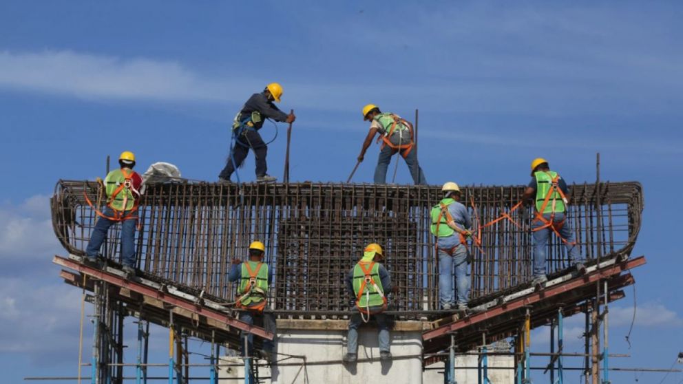 Volvió a crecer el empleo en el sector de la construcción y superó los 449.013 puestos en octubre