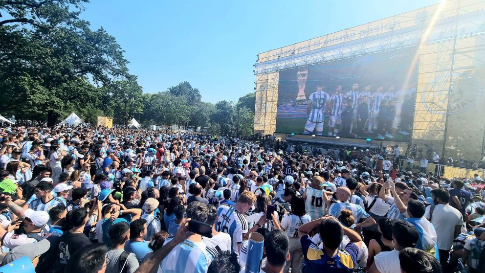 En la Ciudad de Buenos Aires habr� tres pantallas gigantes para ver la final