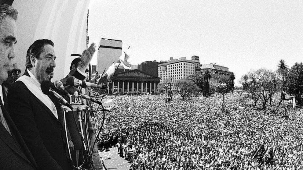 Argentina atraviesa la democracia más larga de su historia desde la asunción de Raúl Alfonsín en 1983