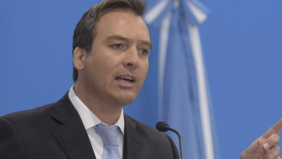 Martín Soria presentó la denuncia penal en la Fiscalía Federal de Bariloche