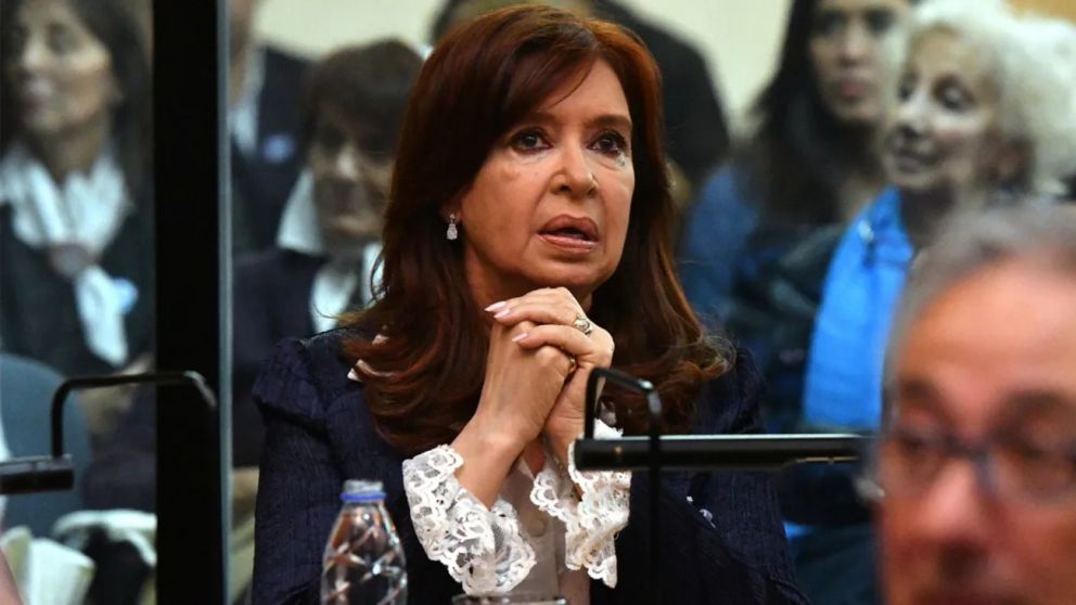 Cristina Kurchner fue condenada a seis años de prisión