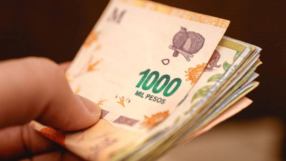 Se podrá extraer hasta $30.000 en efectivo con tarjetas de débito: en qué consiste el cashback