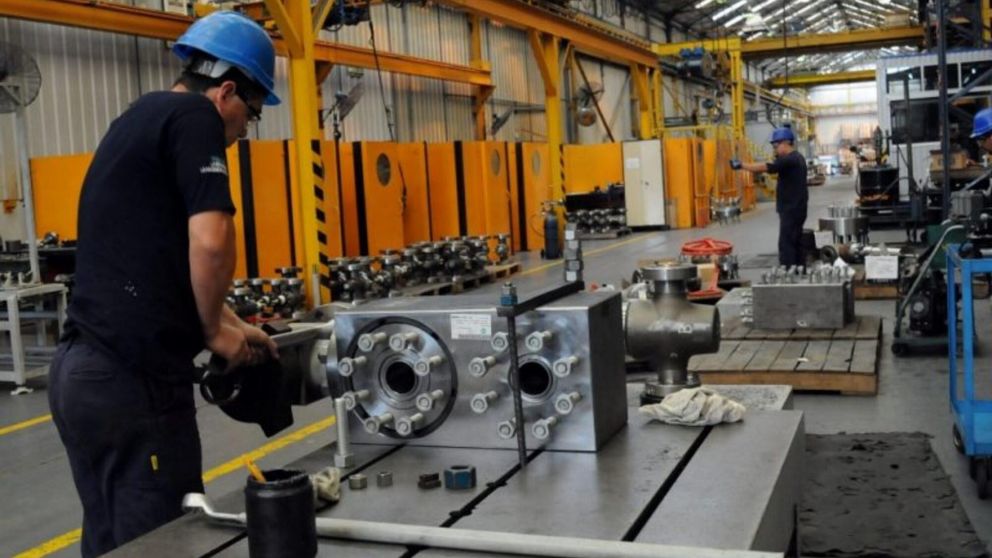 Industriales advierten por falta de mano de obra: la iniciativa pyme de formaci�n