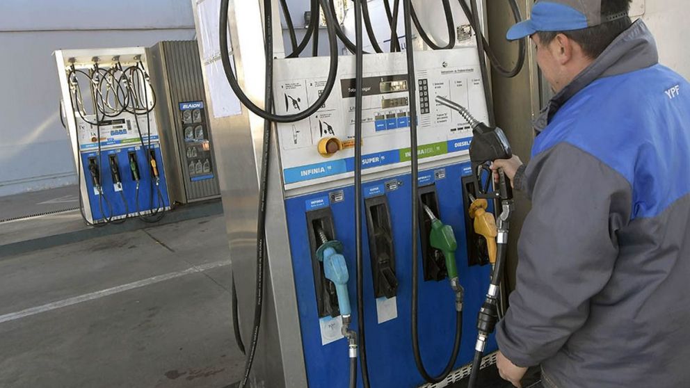YPF aumenta 4% el precio de los combustibles desde este domingo 4 de diciembre