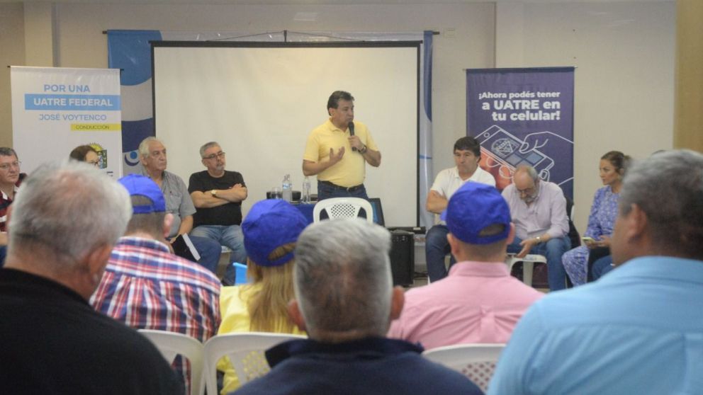 Voytenco presidió un encuentro con dirigentes de su gremio en Mendoza