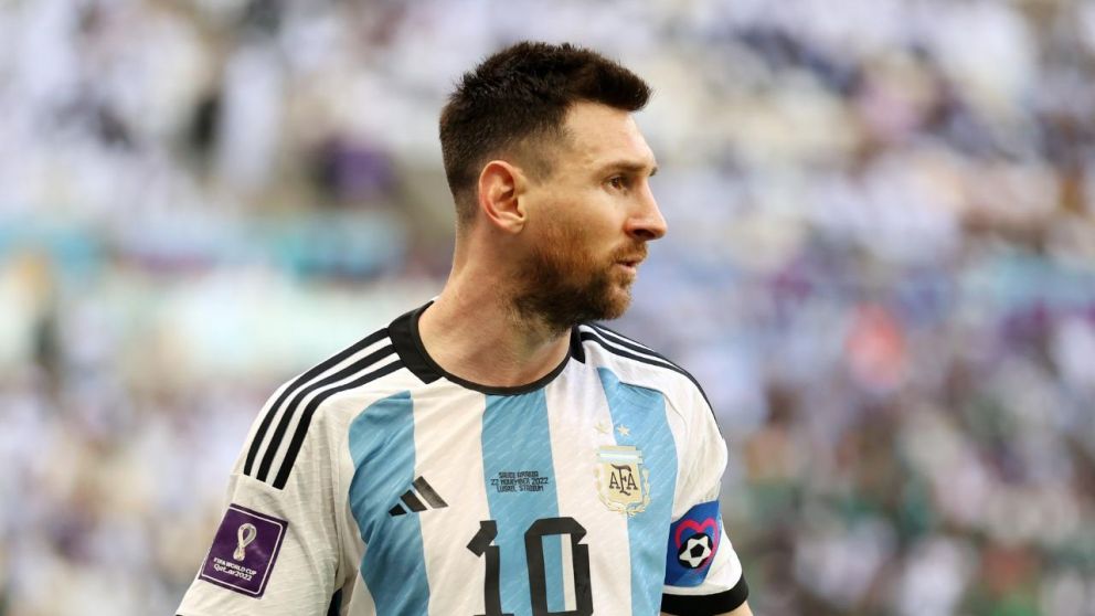 Messi convirtió de penal ante Arabia y batió un récord de la albiceleste en Mundiales