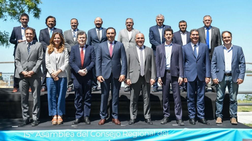 Los Gobernadores del Norte Grande repasaron temas como transporte, energía y Corredor Bioceánico.