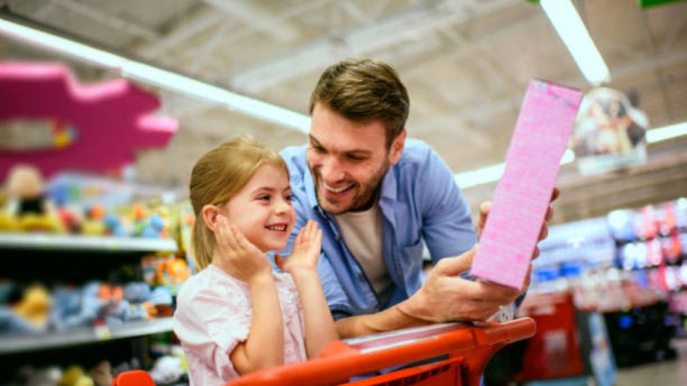 Para ganarle a la inflación, se adelantan las compras navideñas