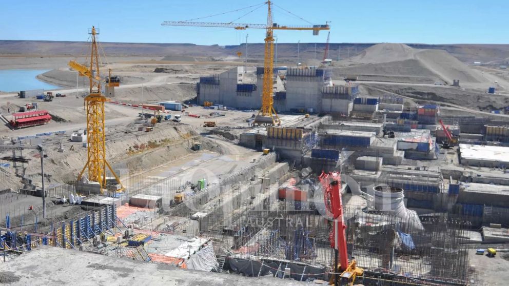 China se comprometió a cubrir la deuda con Argentina por las represas en el
río Santa Cruz