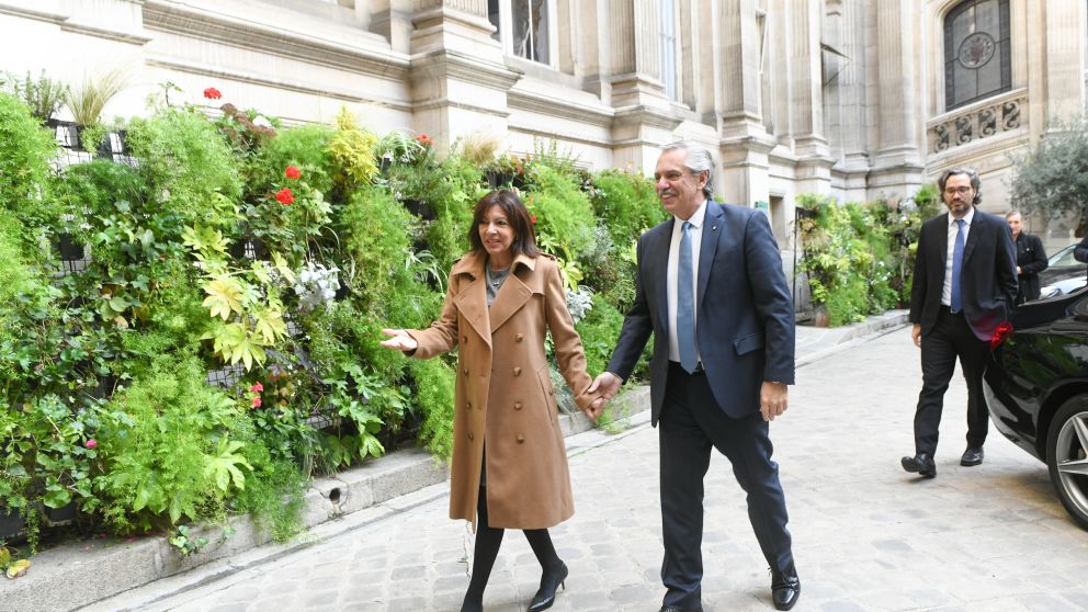 El Presidente se reuni� con la alcaldesa de Par�s, Anne Hidalgo