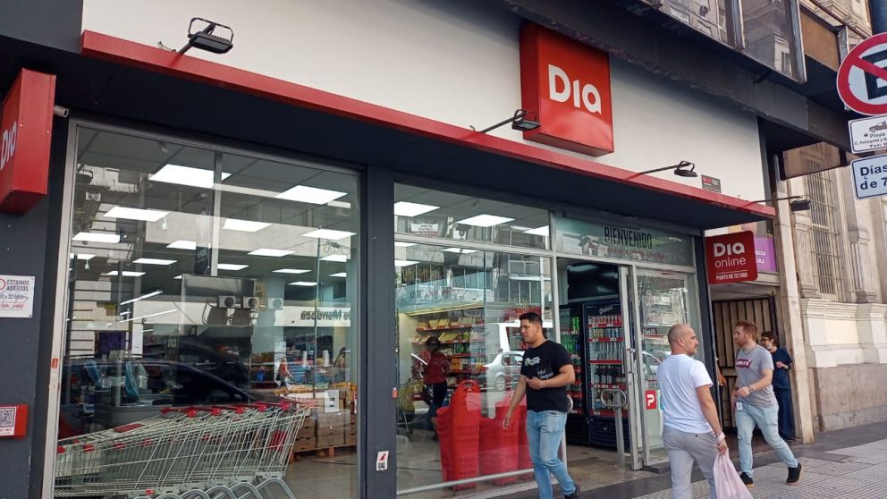 El primer local abierto las 24 horas es el Día de Callao y Corrientes