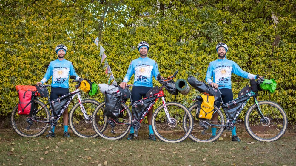 Los cuatro aventureros son deportistas y entrenaron arduamente para llegar a Qatar