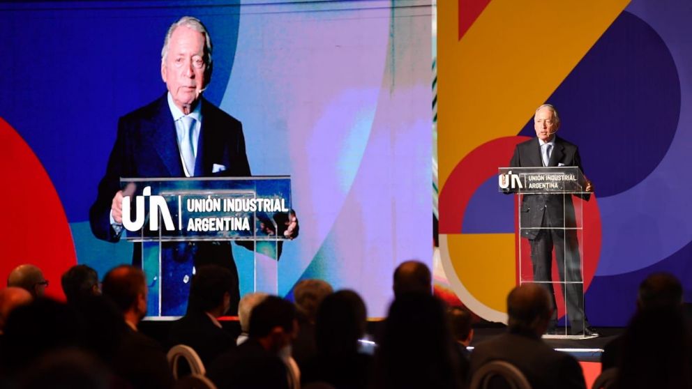 Conferencia Industrial: UIA resalta el potencial exportador para enfrentar la falta de d�lares