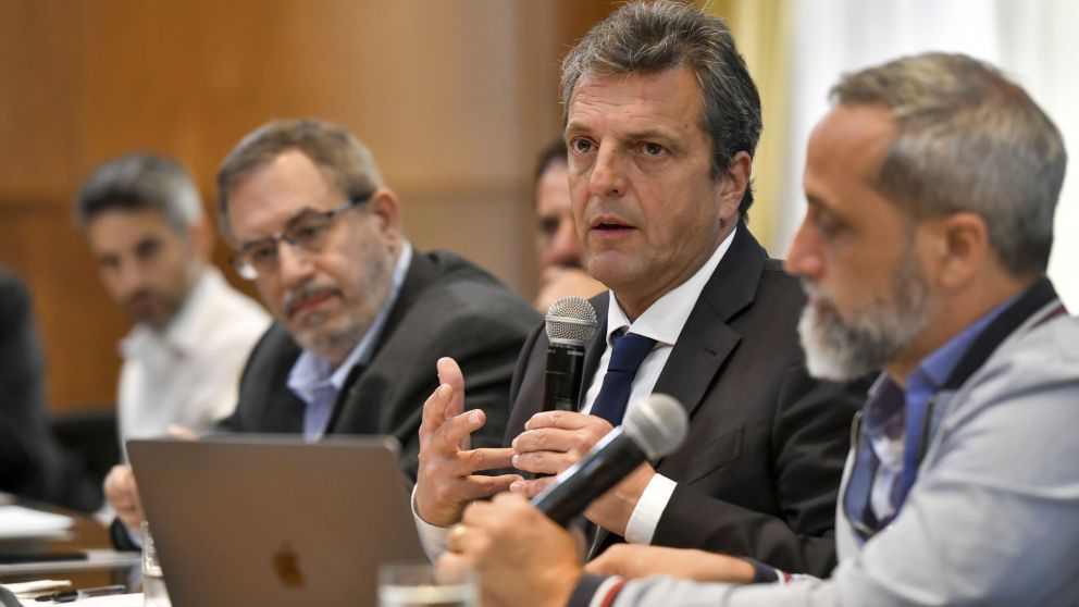 Massa planteó ideas para potenciar el sector cripto en Argentina