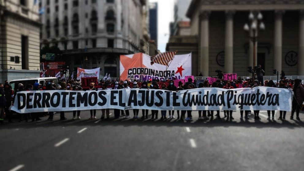 Tras no alcanzar un acuerdo con Tolosa Paz, la Unidad Piquetera ratificó la movilización de mañana.