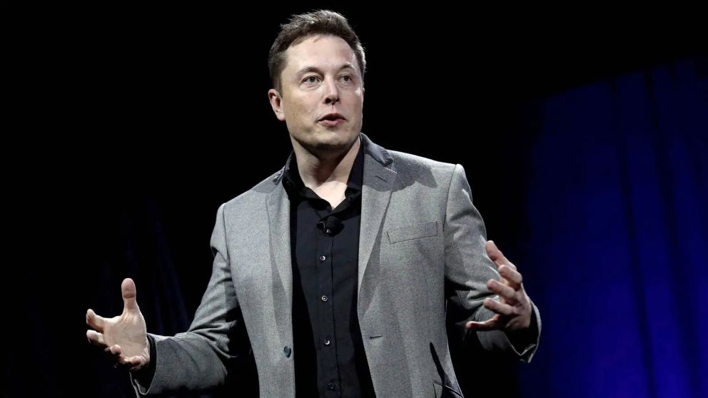 Elon Musk vendió acciones de Tesla a pesar de que había dicho que ya no lo haría