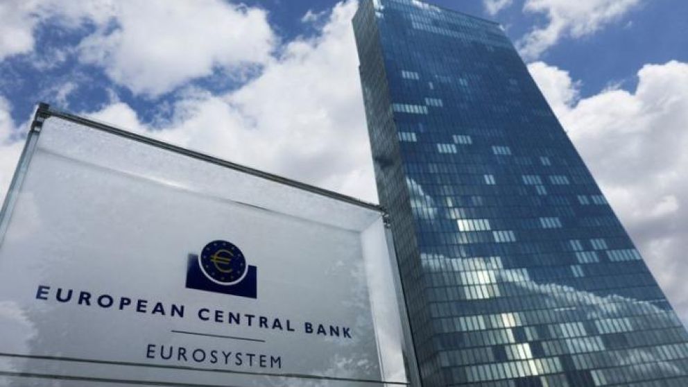 Los mercados prevén que el BCE continúe subiendo las tasas hasta mediados del próximo año