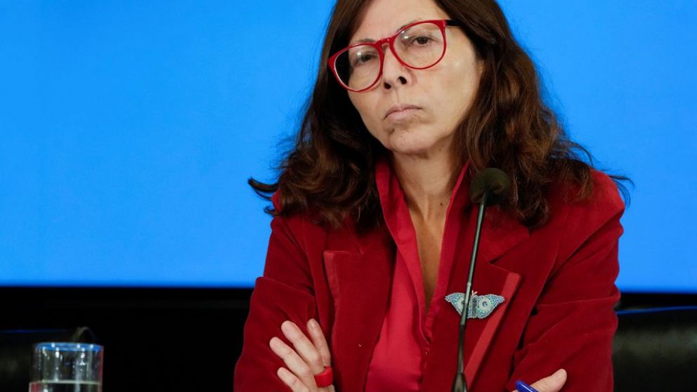 Silvina Batakis, presidenta del BNA, fue víctima de las acciones violentas