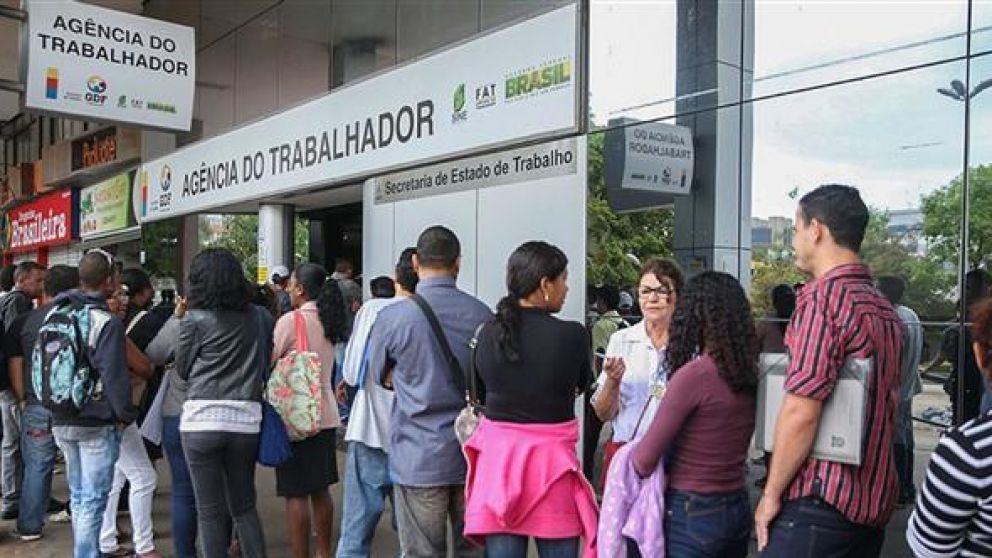 De acuerdo con el IBGE, el contingente de personas ocupadas (99,3 millones) creció 1,0%