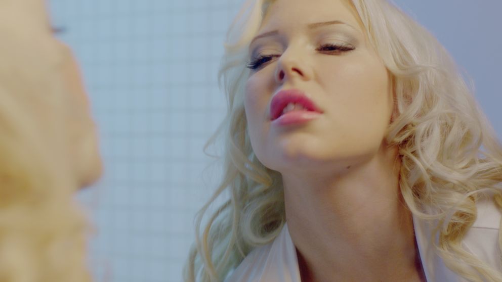 Pleasure, una obra maestra sobre el cine erótico