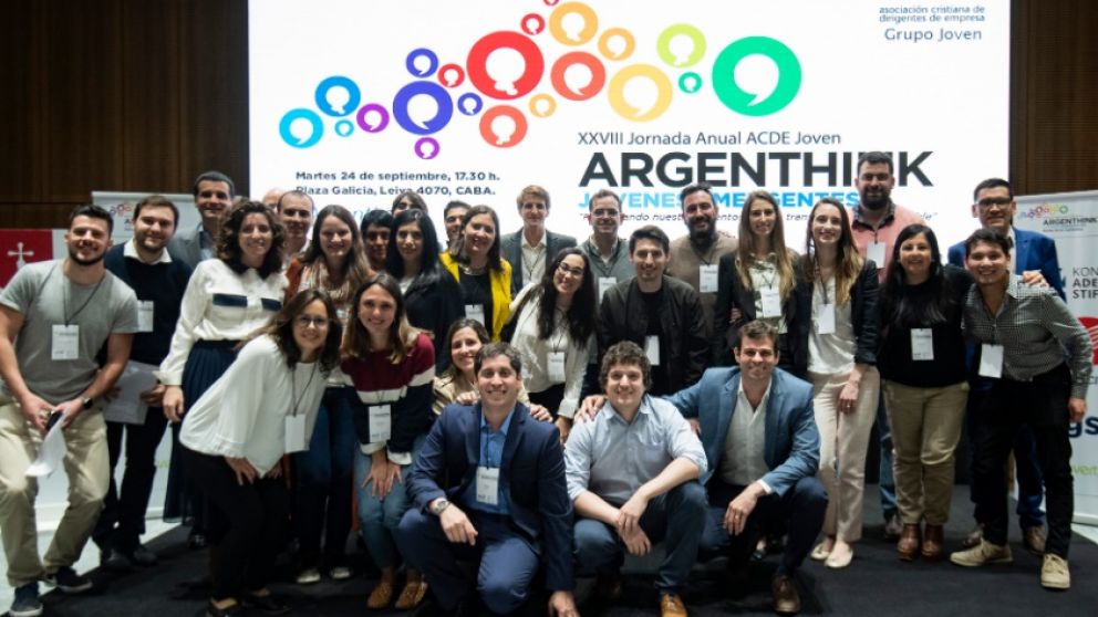 El encuentro de experiencias será híbrido, presencial y por YouTube