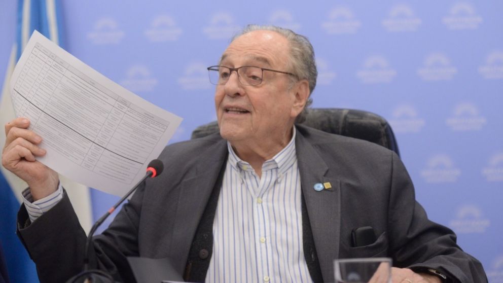 En el marco del debate de la "ley de leyes"