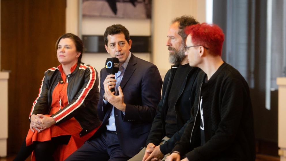 Wado de Pedro acompañó el lanzamiento de un videojuego desarrollado por jóvenes argentinos