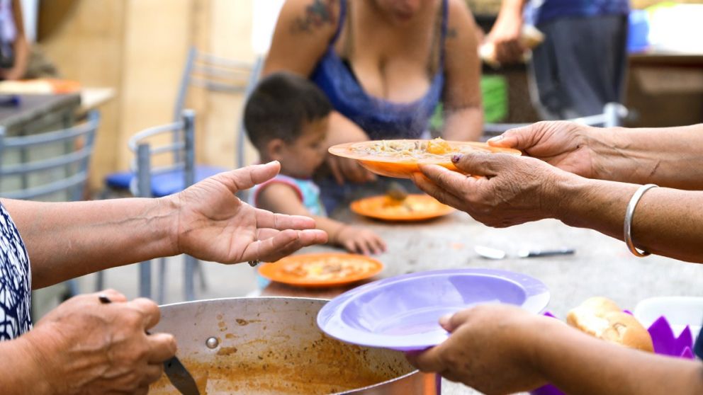 Indigencia: familias con ingresos menores a $70.233,94 mensuales