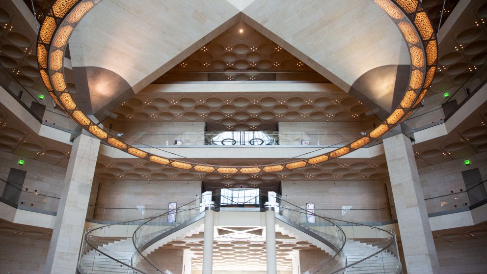 El edificio fue diseñado por el mismo arquitecto de la pirámide del Louvre
